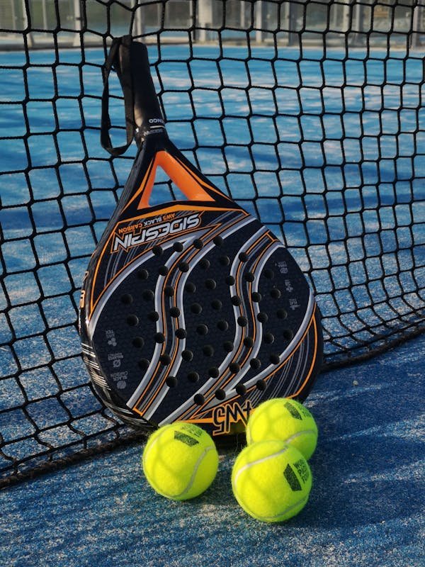 Comment choisir la raquette de padel idéale pour vous